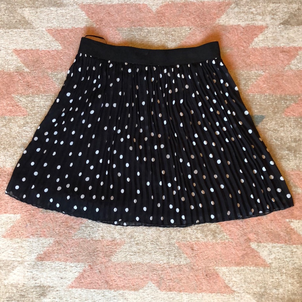Nue Options Pleated Polka-Dot Skirt
